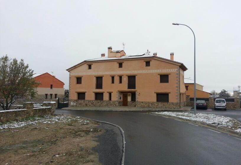 فندق Rural La Casa Del Tio Telesforo