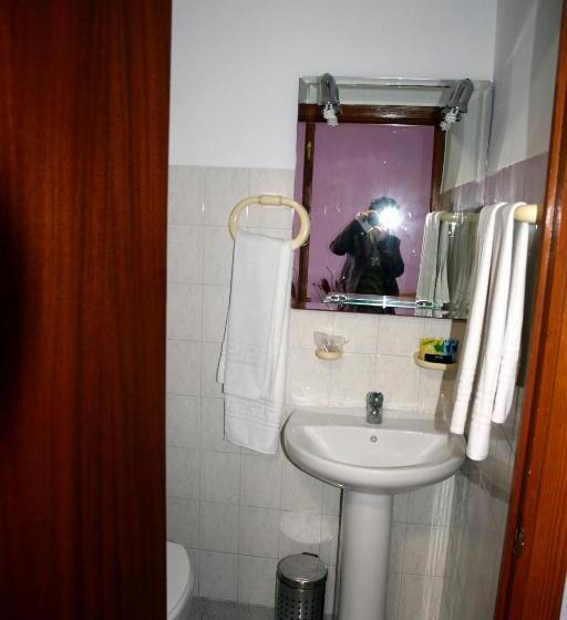 بنسيون Hostal Asturias