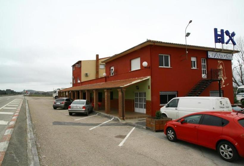 بنسيون Hostal Asturias