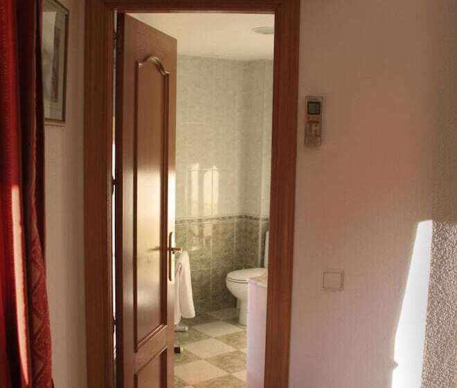 ペンション Hostal González