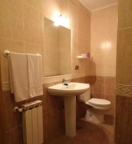 Majatalo Hostal Restaurante Cuatro Caminos