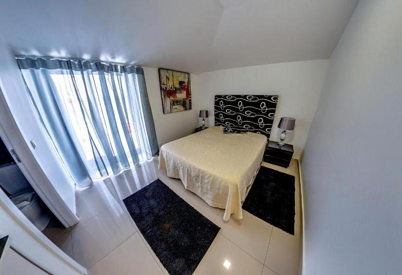 Apartamentos 7 Saias Marginal