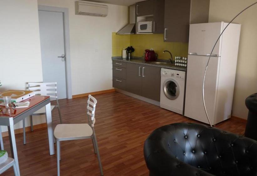 La Portuguesa Apartments