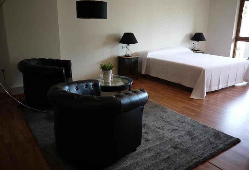 La Portuguesa Apartments