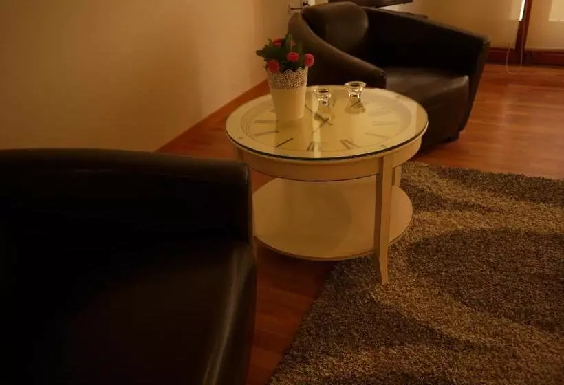 La Portuguesa Apartments