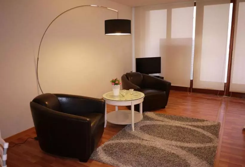 La Portuguesa Apartments