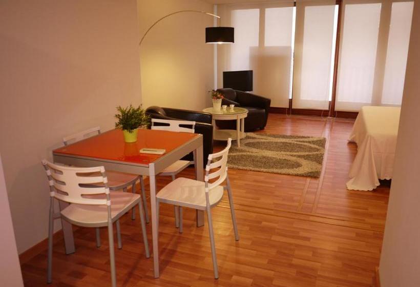 La Portuguesa Apartments