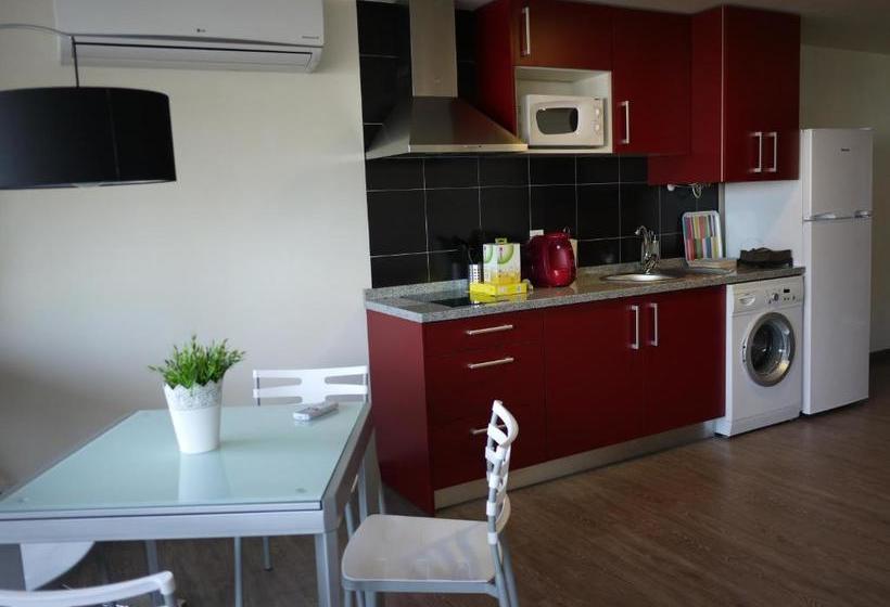 La Portuguesa Apartments