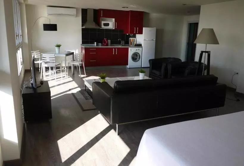 La Portuguesa Apartments