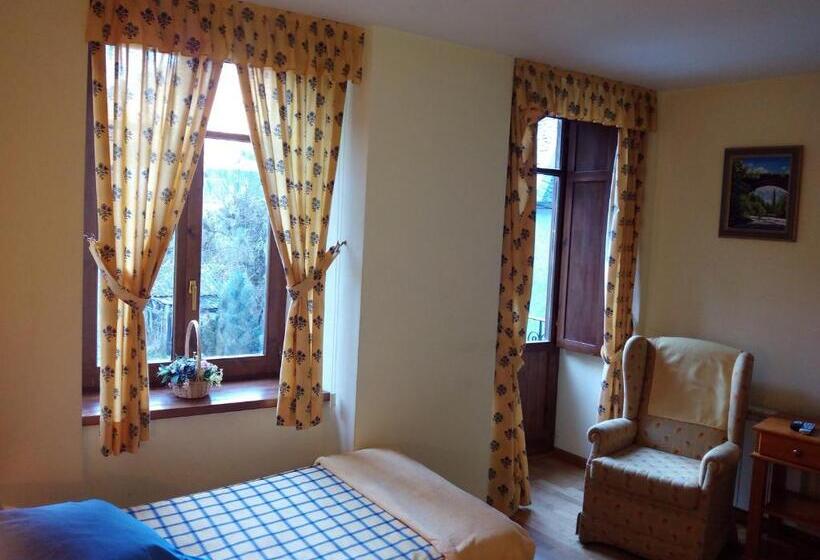 פנסיון Casa Es Neres