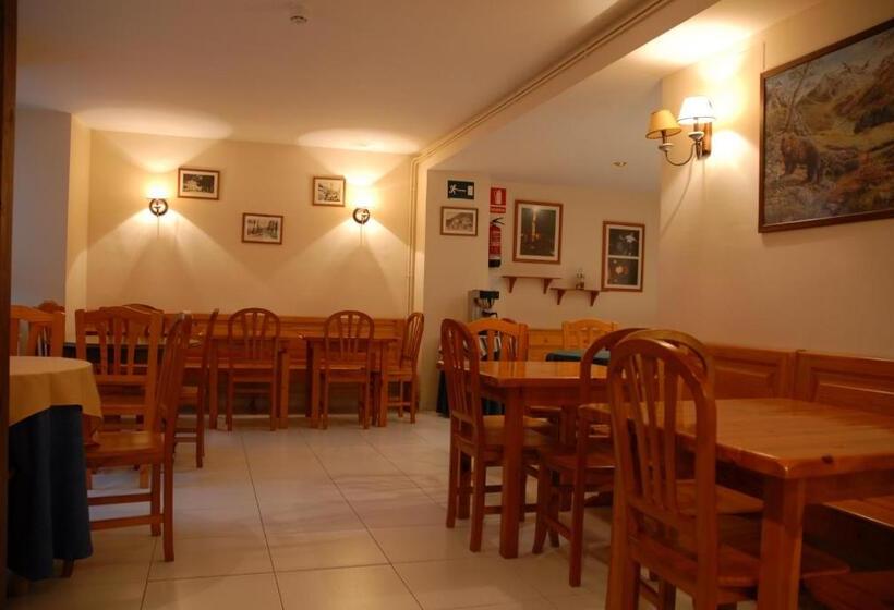 פנסיון Casa Es Neres