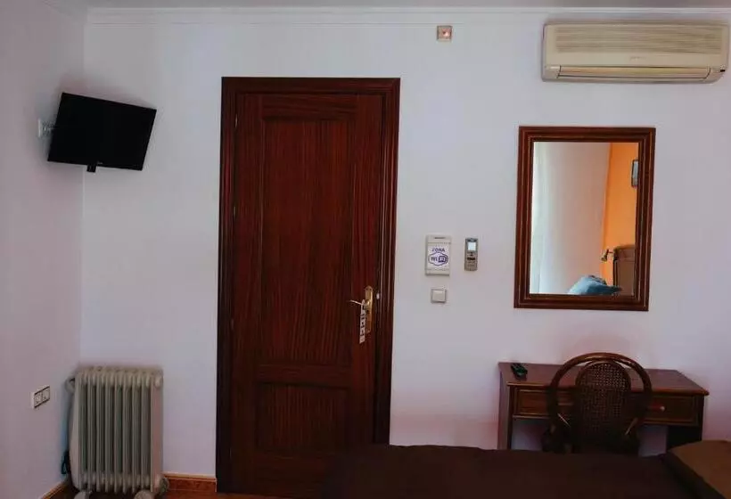پانسیون Hostal El Puerto