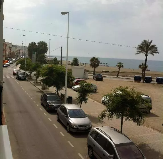 پانسیون Hostal El Puerto