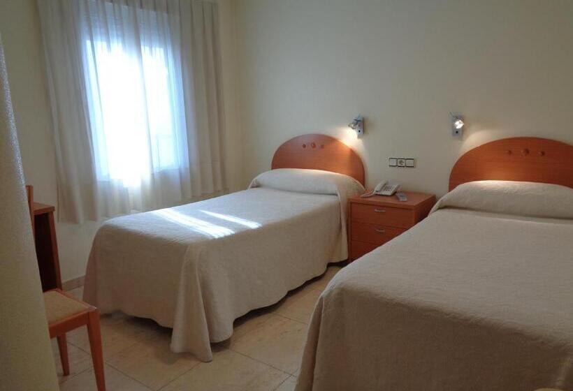 بنسيون Hostal El Retiro