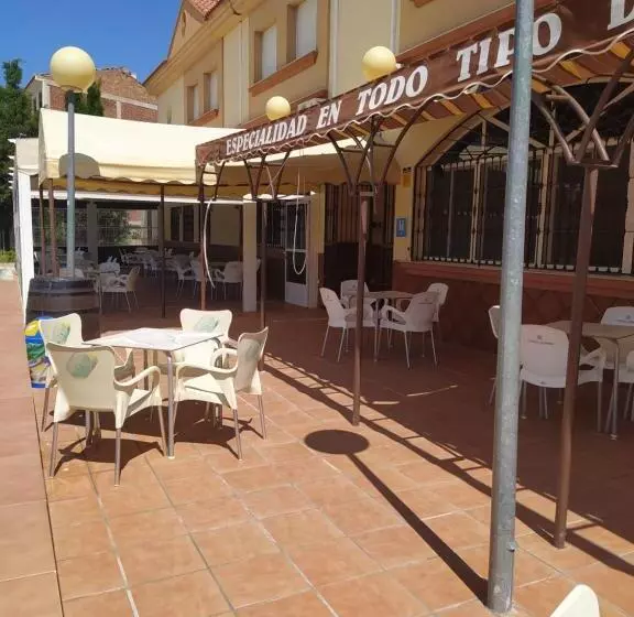 Majatalo Hostal Jaufil