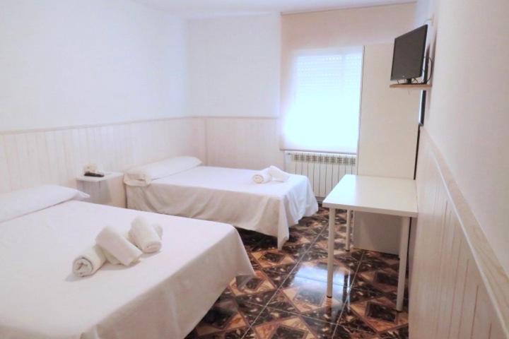 ペンション Hostal Jaufil