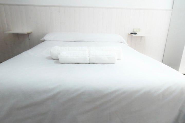 ペンション Hostal Jaufil