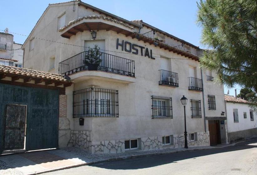 پانسیون Hostal La Balquina