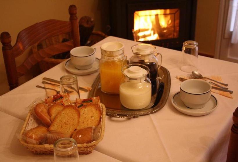 پانسیون Hostal La Balquina