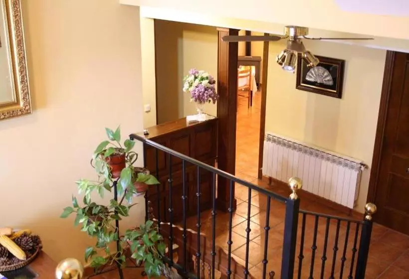 ペンション Hostal La Balquina