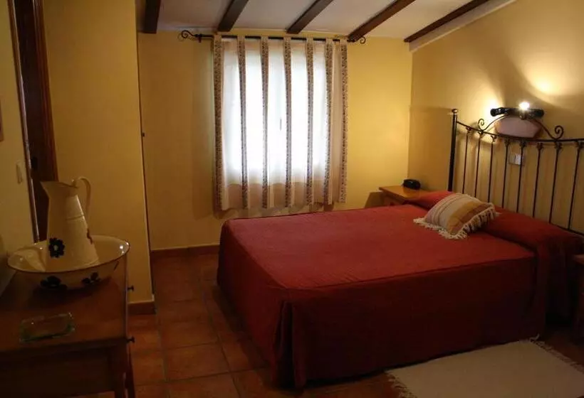 ペンション Hostal La Balquina