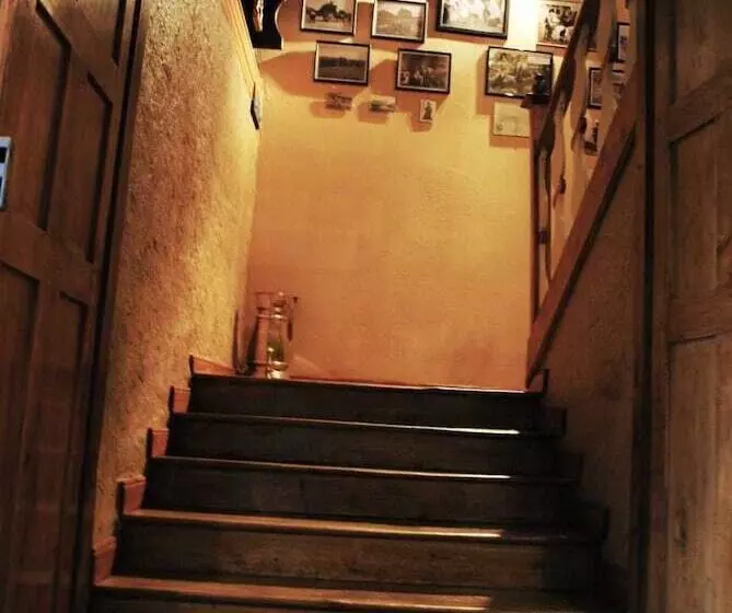 ペンション Hostal Los Oteros