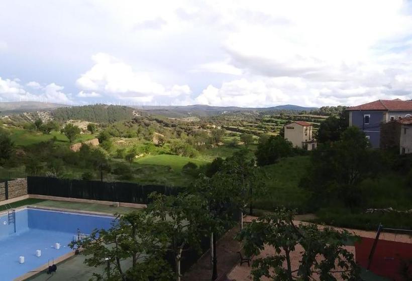 פנסיון Hostal Portell