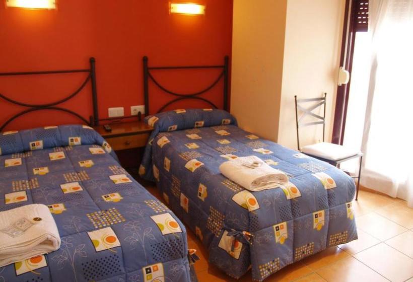 פנסיון Hostal Portell