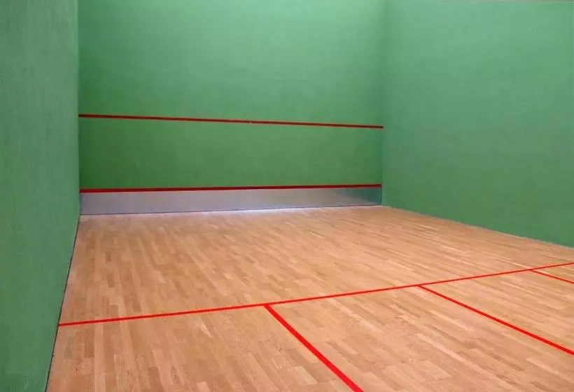 ペンション Hostal Portell