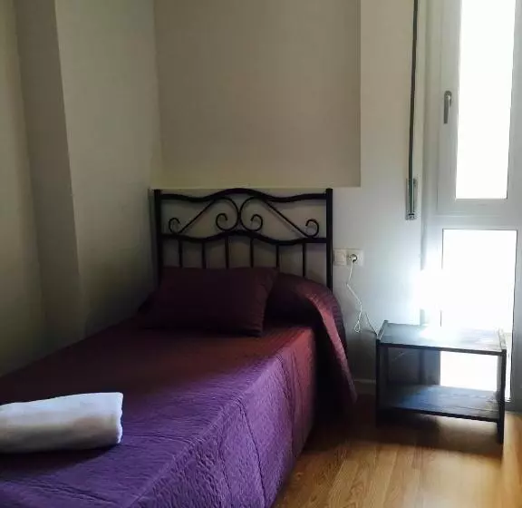 Majatalo Hostal Restaurante Avenida De Madrid