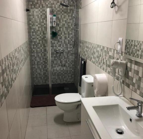 بنسيون Hostal Restaurante Avenida De Madrid