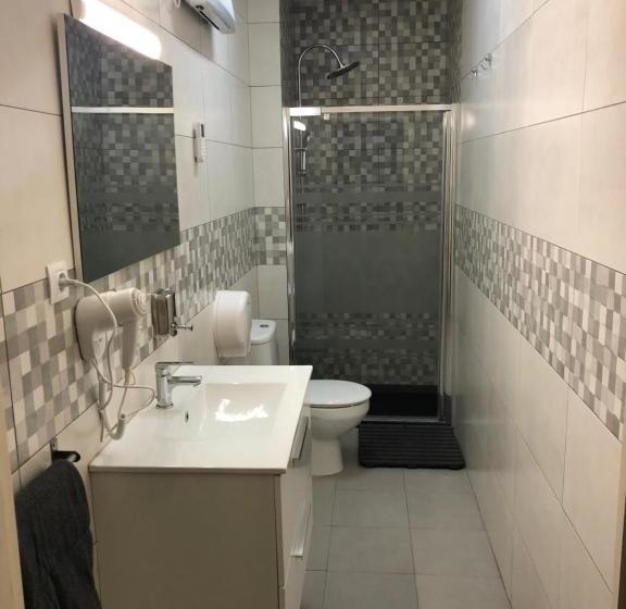 بنسيون Hostal Restaurante Avenida De Madrid