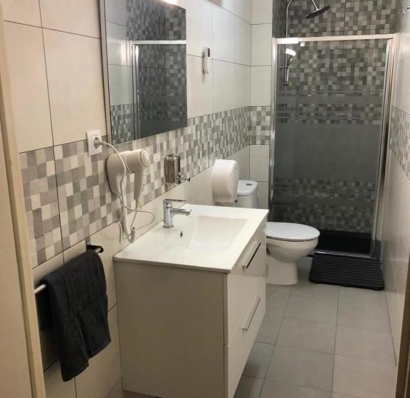 بنسيون Hostal Restaurante Avenida De Madrid