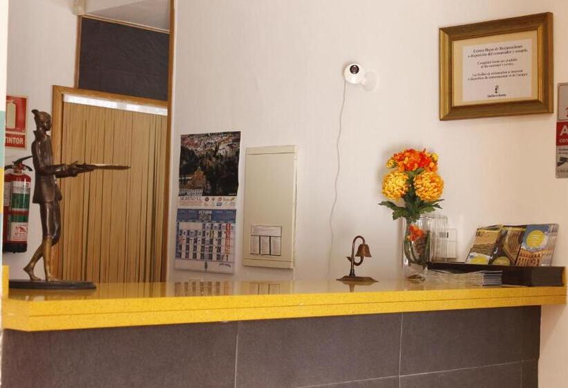 膳宿费 Hostal Restaurante Bustos