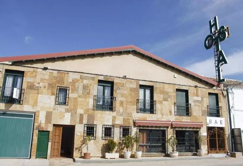 ペンション Hostal Restaurante Bustos