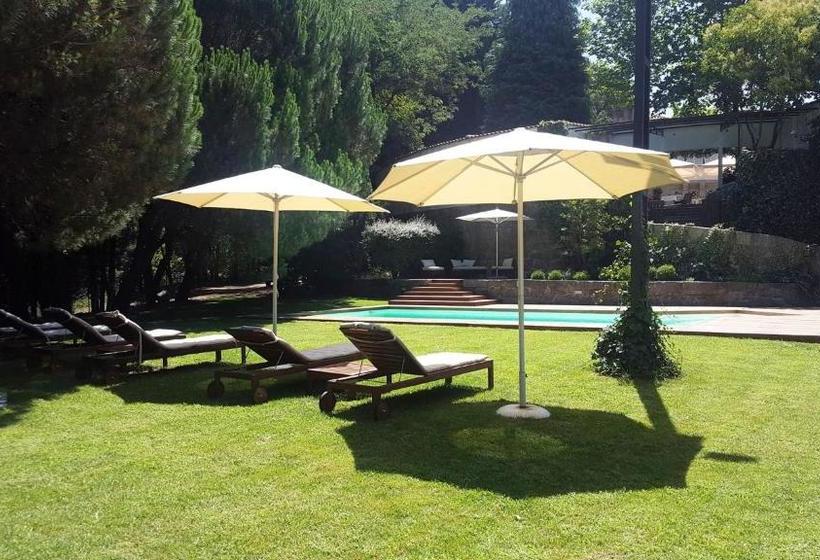 פנסיון Baiona Guesthouse