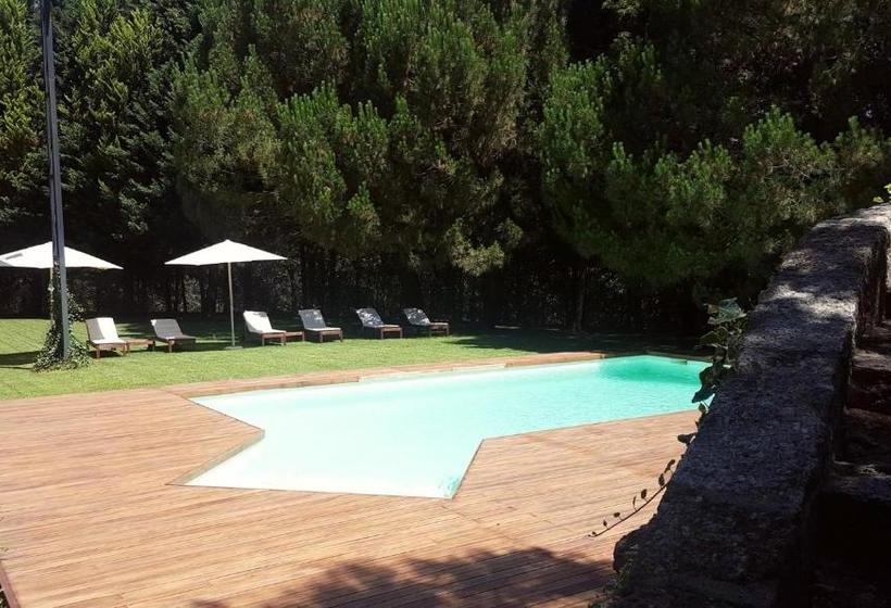 פנסיון Baiona Guesthouse