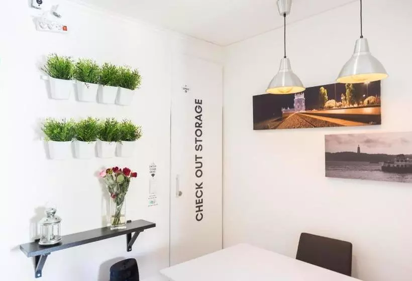 پانسیون Bica Mini Hostel