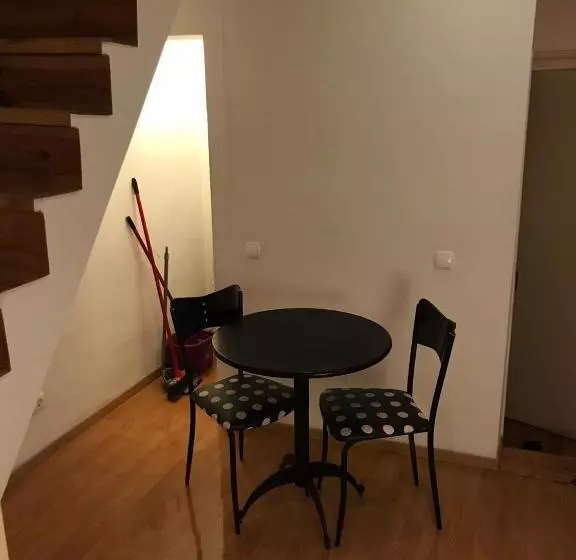 پانسیون Bica Mini Hostel