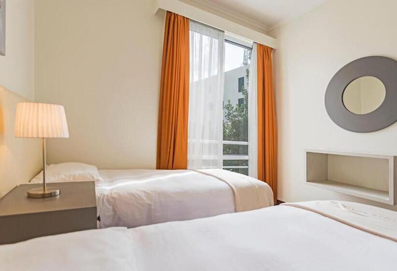 Achada I By An Island Apart