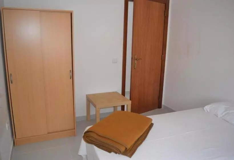 ペンション Low Cost