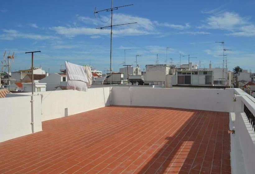 پانسیون Low Cost