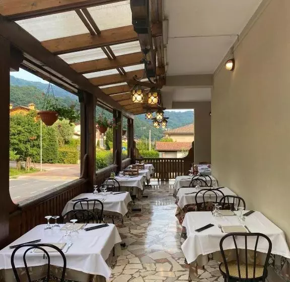 Retkeilymaja Locanda El Piron