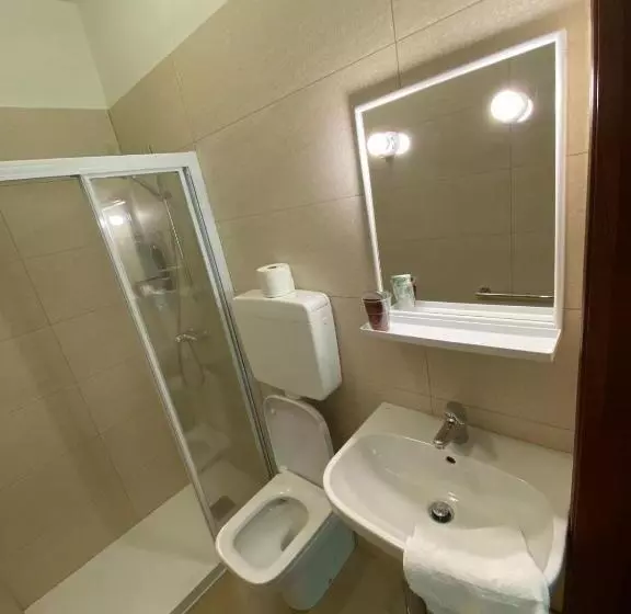 Retkeilymaja Locanda El Piron