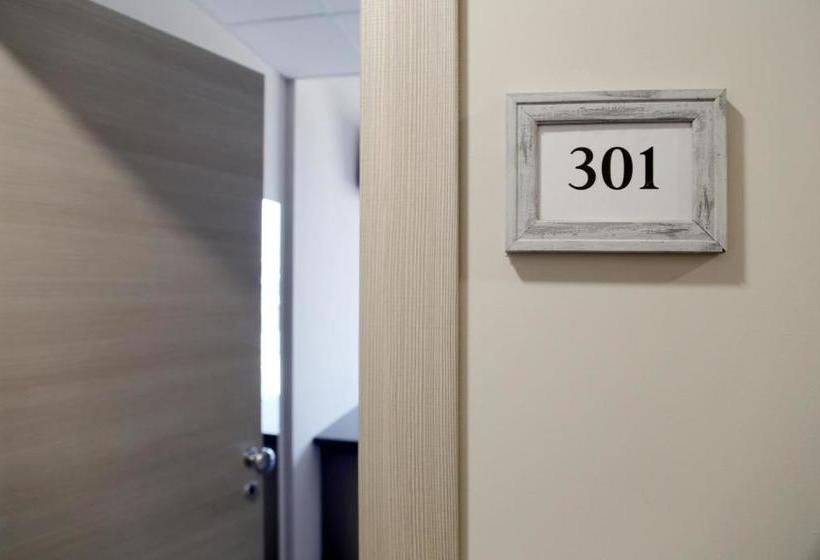 Пансион Donati Business Rooms