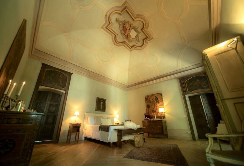 پانسیون Villa Chiusano