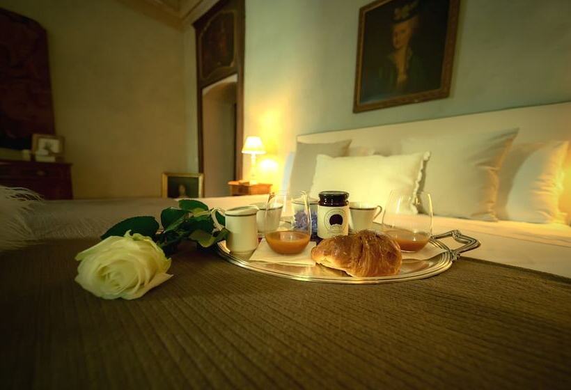 پانسیون Villa Chiusano