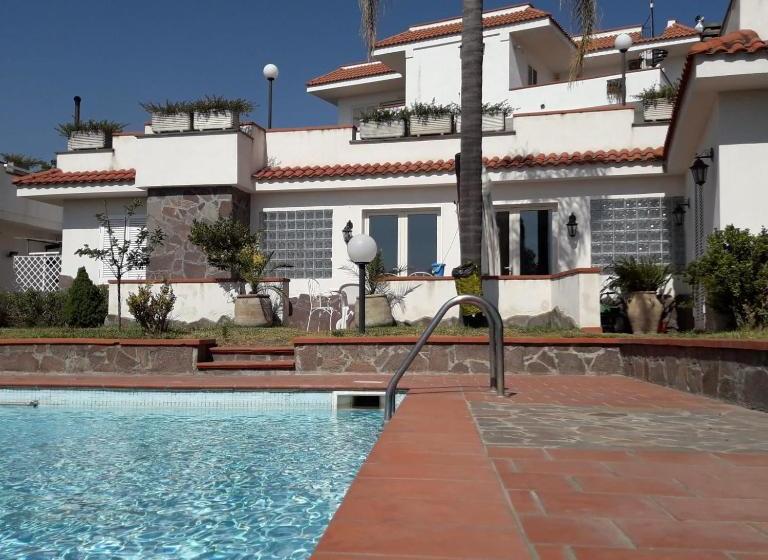 تختخواب و صبحانه Il Giardinetto   Volcano