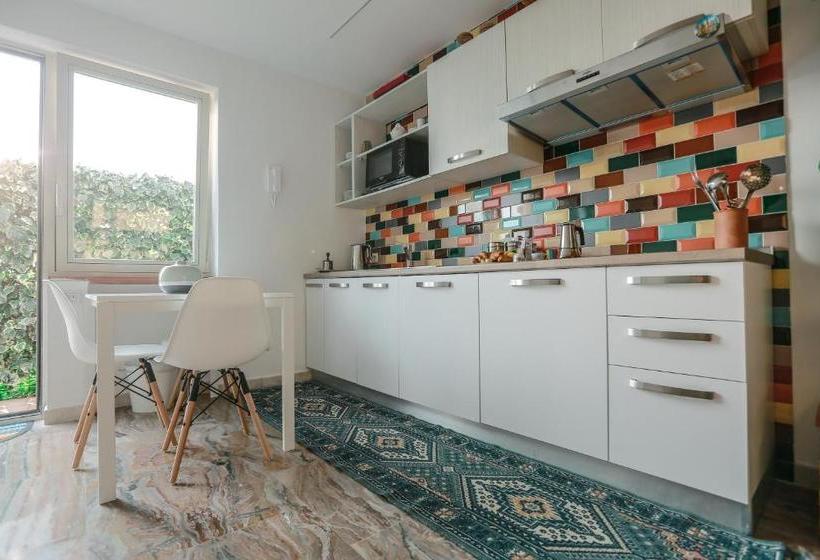 تختخواب و صبحانه Il Giardinetto   Volcano