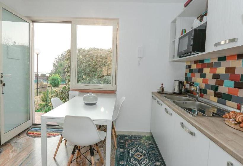 تختخواب و صبحانه Il Giardinetto   Volcano